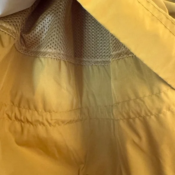 Great Old Navy Plus Size Raincoat in Green-yellow Chartreuse color - Picture 10 of 14